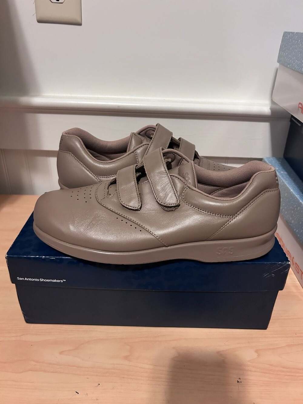 SAS San Antonio Shoemakers Me Too Mocha Leather Walking Shoes Size 10 M